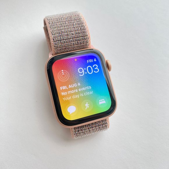 Apple Watch Series 4, Gold Aluminum Case 44mm - Picture 8 of 15